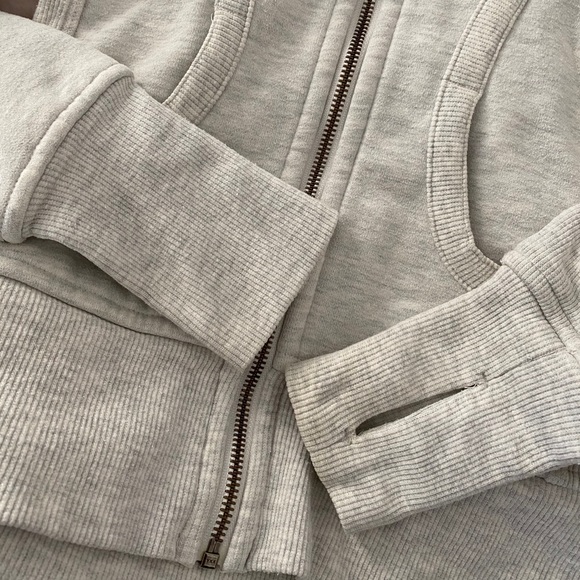 Lululemon scuba jacket size 2 heathered BONE color - Picture 6 of 8